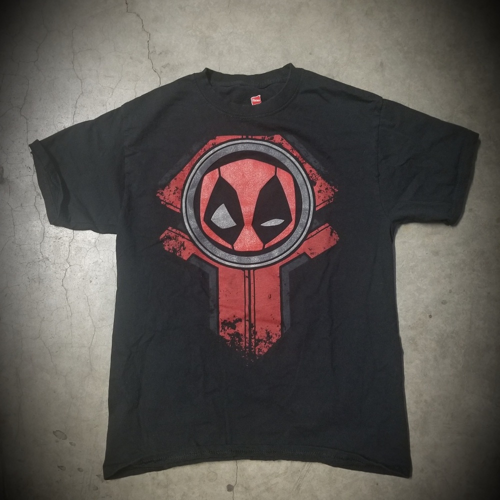 Deadpool tshirt